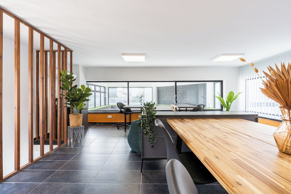 Local Host Living - Signature Apartments in Nicosia