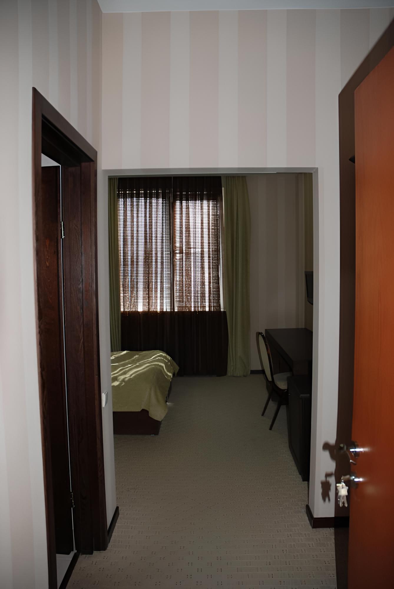D'Plaza Hotel