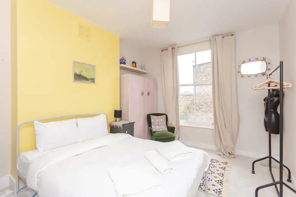 Cheerful 1 Bedroom Apartment in Vibrant Maida Vale