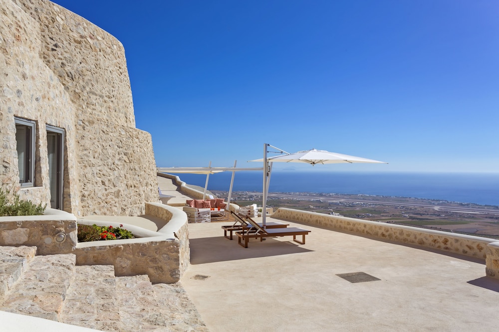 Kamini Santorini Luxury Villas