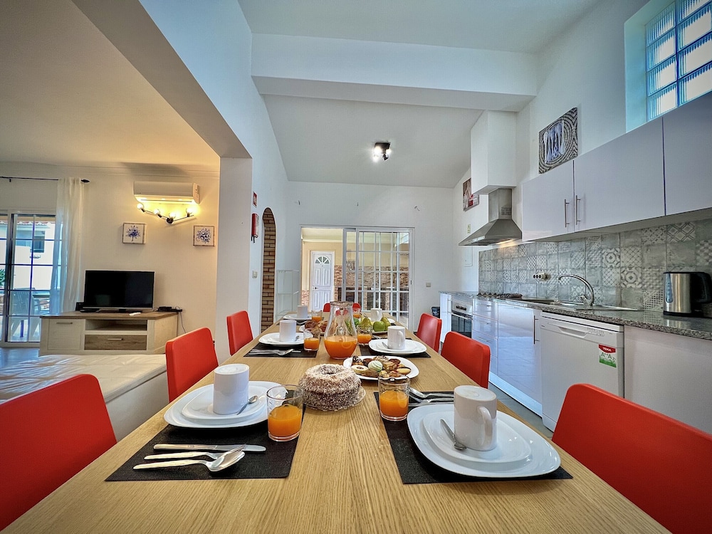 Albufeira Summer Villa 2 by Homing
