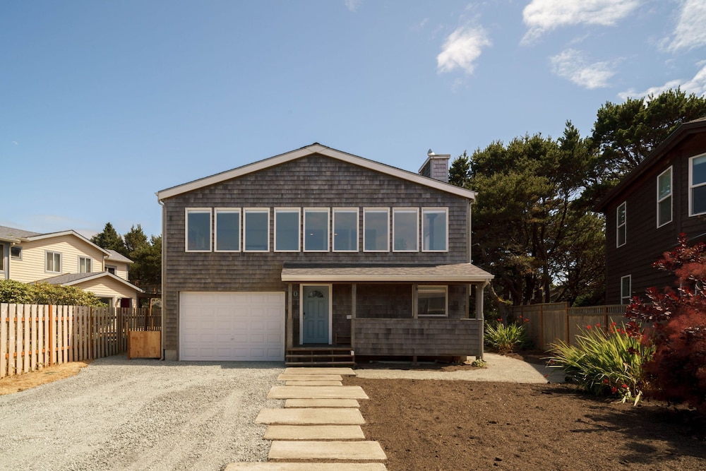 Vivenda Vida Boa by Avantstay Recently Renovated Home in Manzanita w/ Lovely Sunny Deck view 4