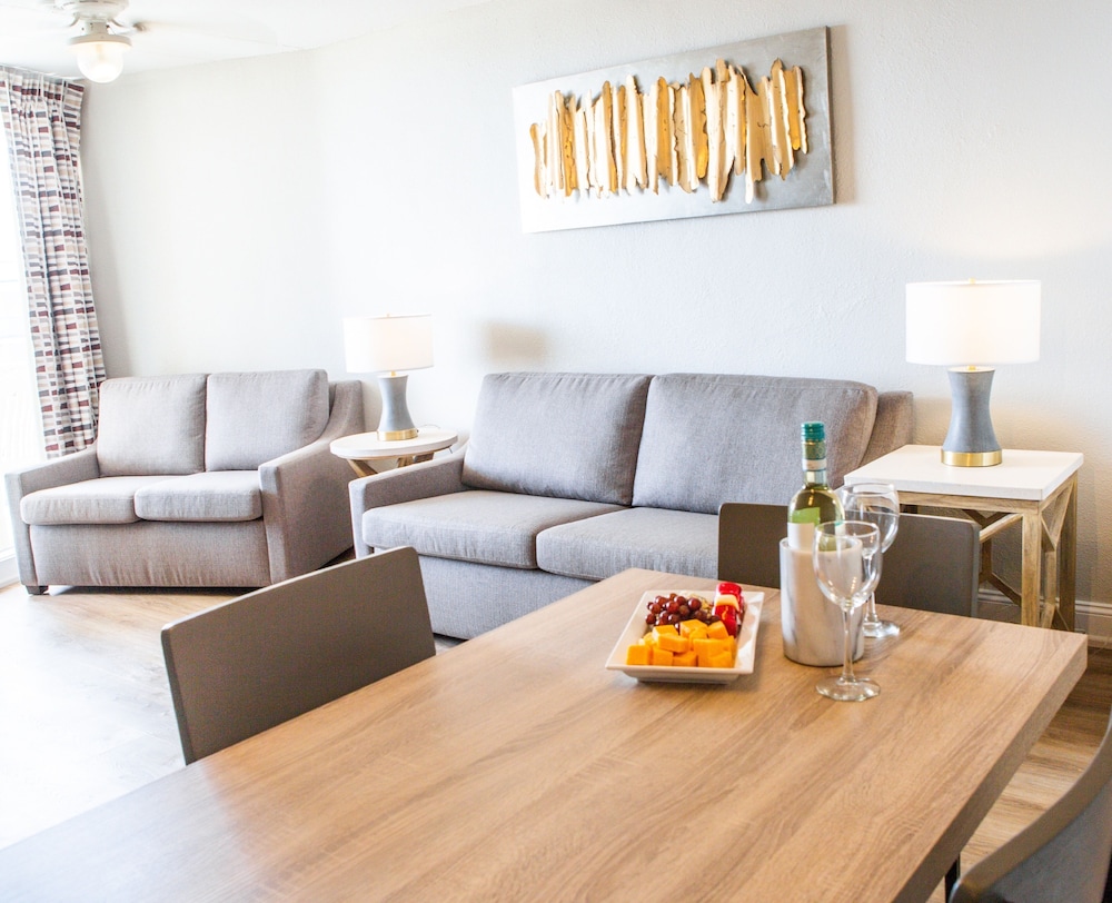 Bristol Plaza Resort Motel
