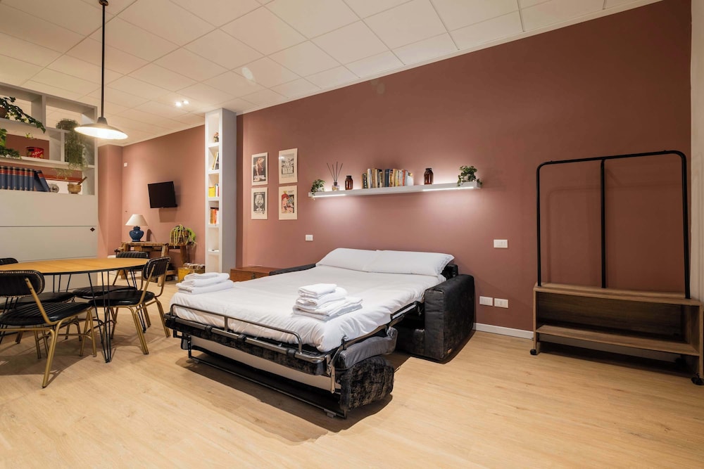 Loft Enrico Modern City pad in Historic Bologna