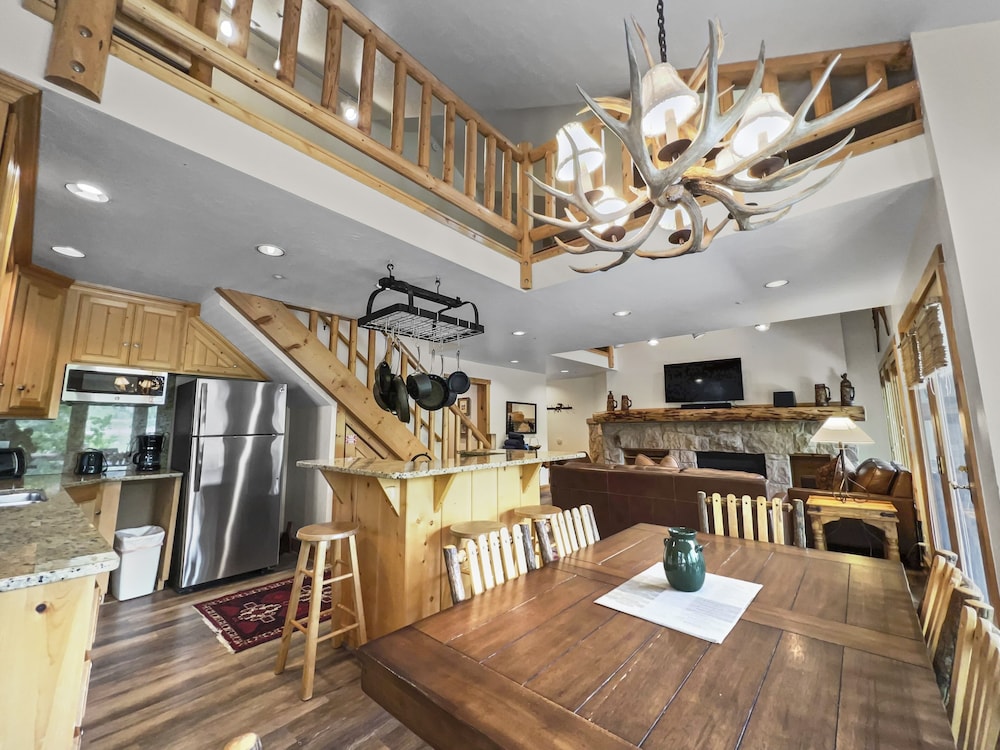 Deer Valley Escapes - Park City Ski Resort Condos