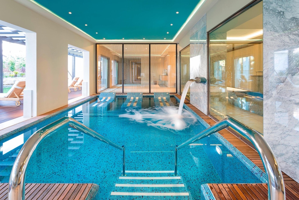 Pine Cliffs Ocean Suites, a Luxury Collection Resort & Spa