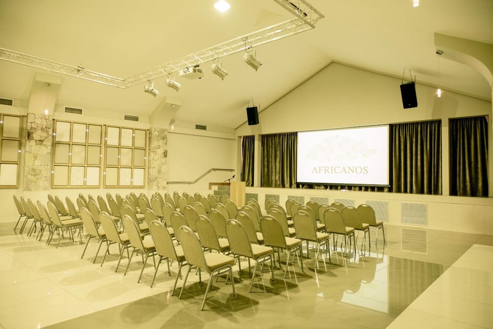 meeting & event spaces