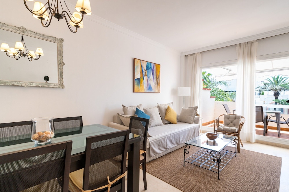 Apartment in Elviria Near Marbella Beach