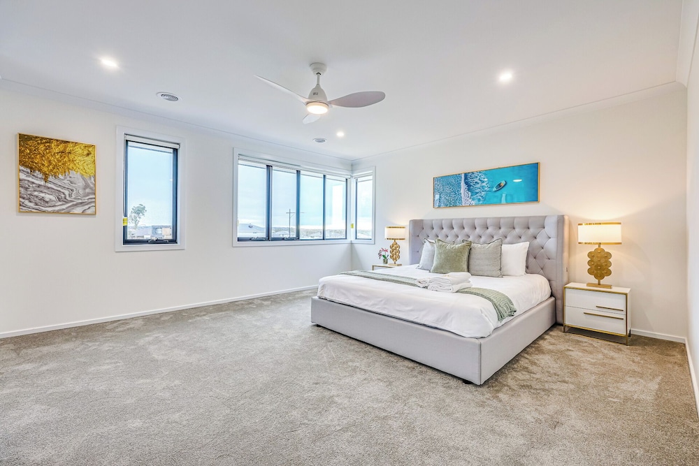 StayAU 5BR Family Getaway GreaterGeelong in Duneed