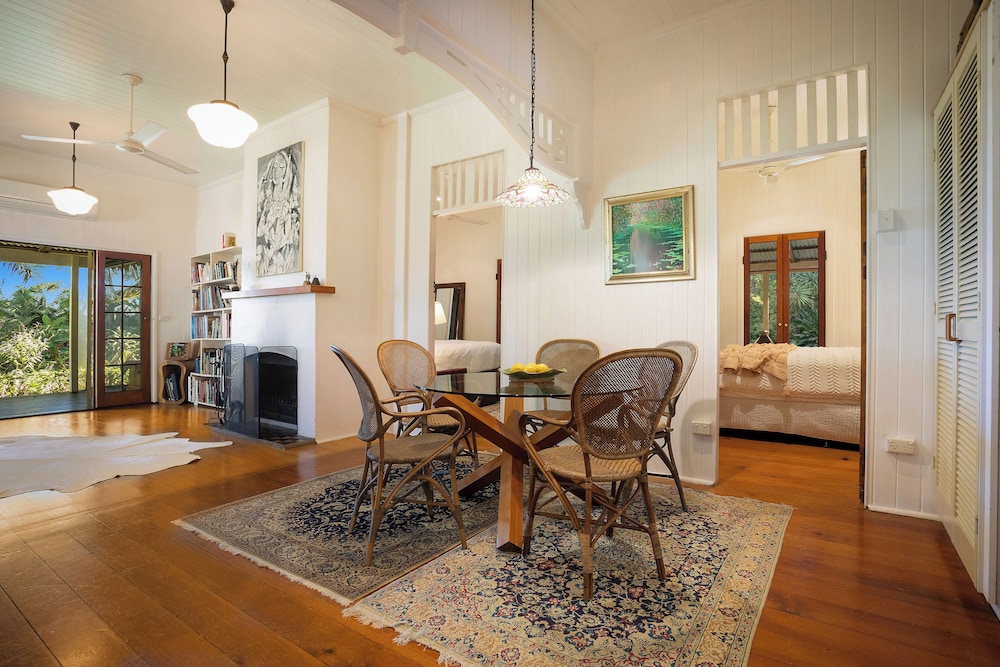 The Verandah House