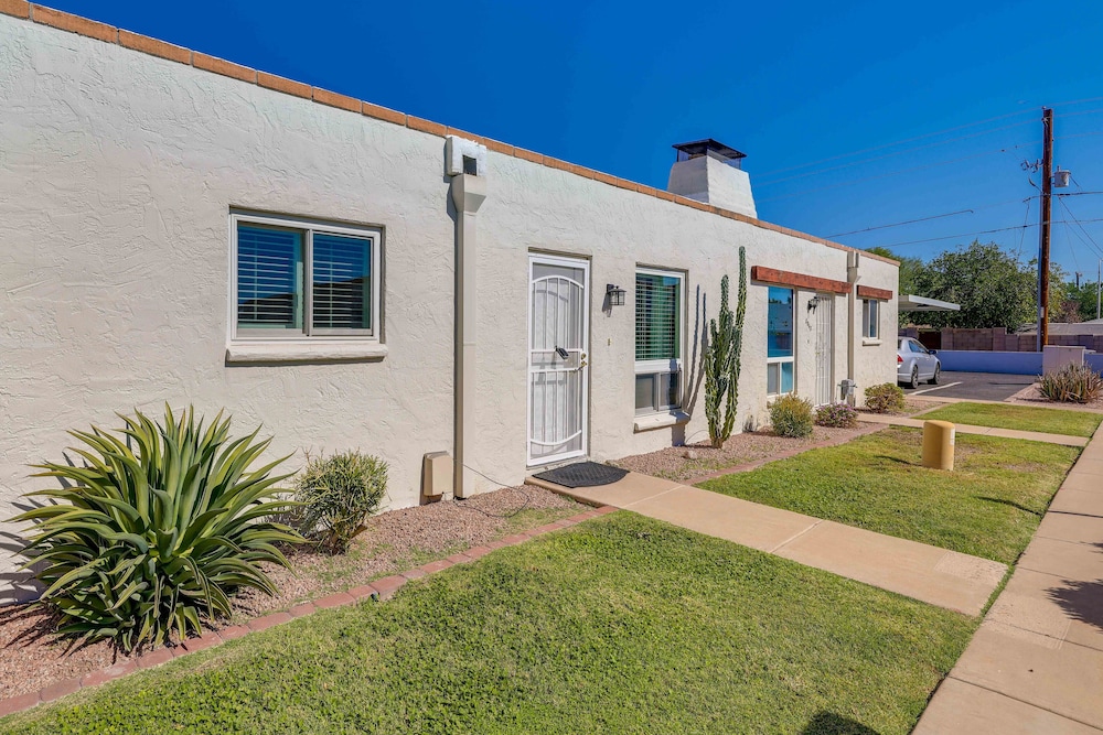 Scottsdale Condo w/ Community Pool Access! - Property Image 5