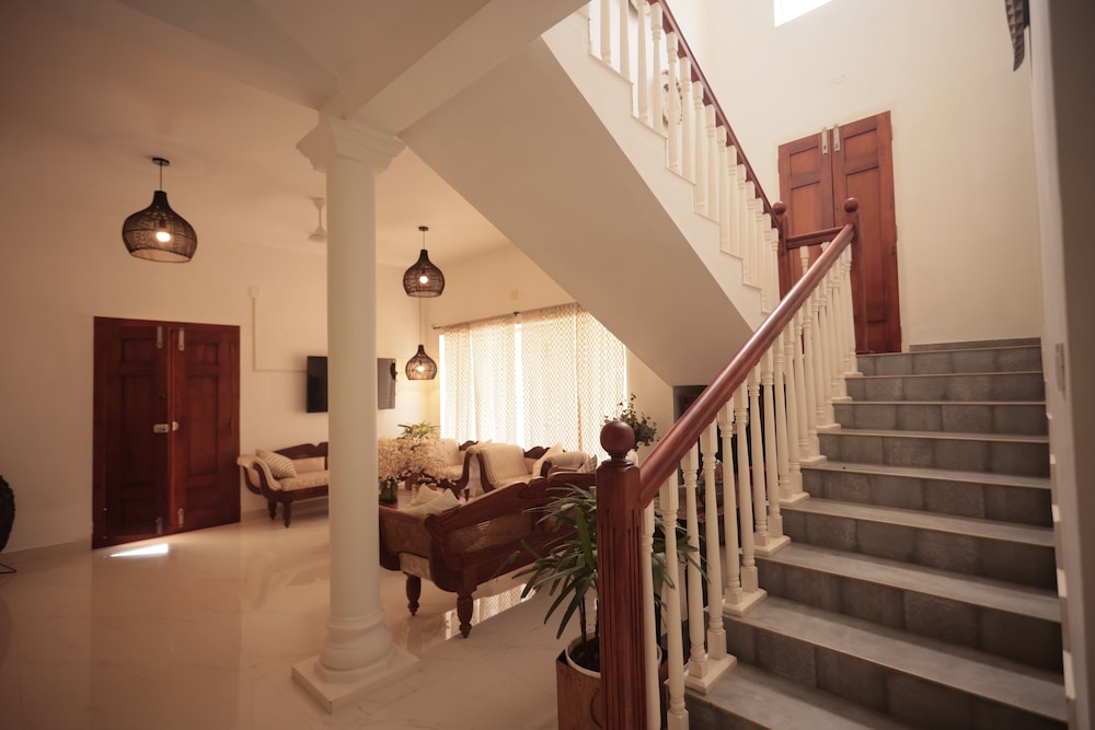 Palliath House-Heritage Villa Beachside