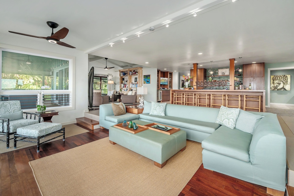 Secret Beach House in Kilauea