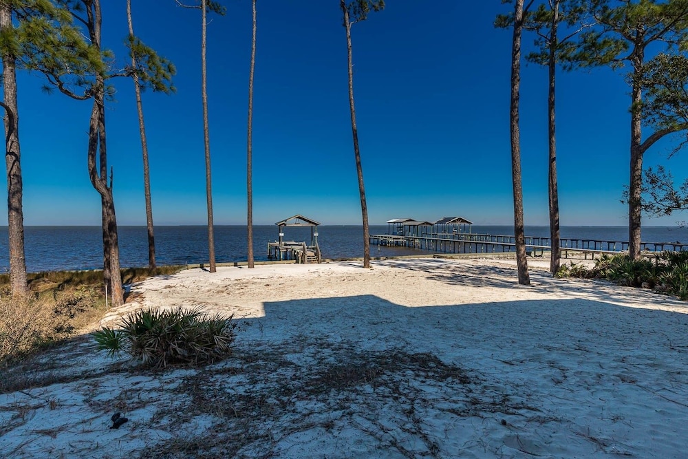 Pelican Roost 9407 4 Bedroom Home view 4