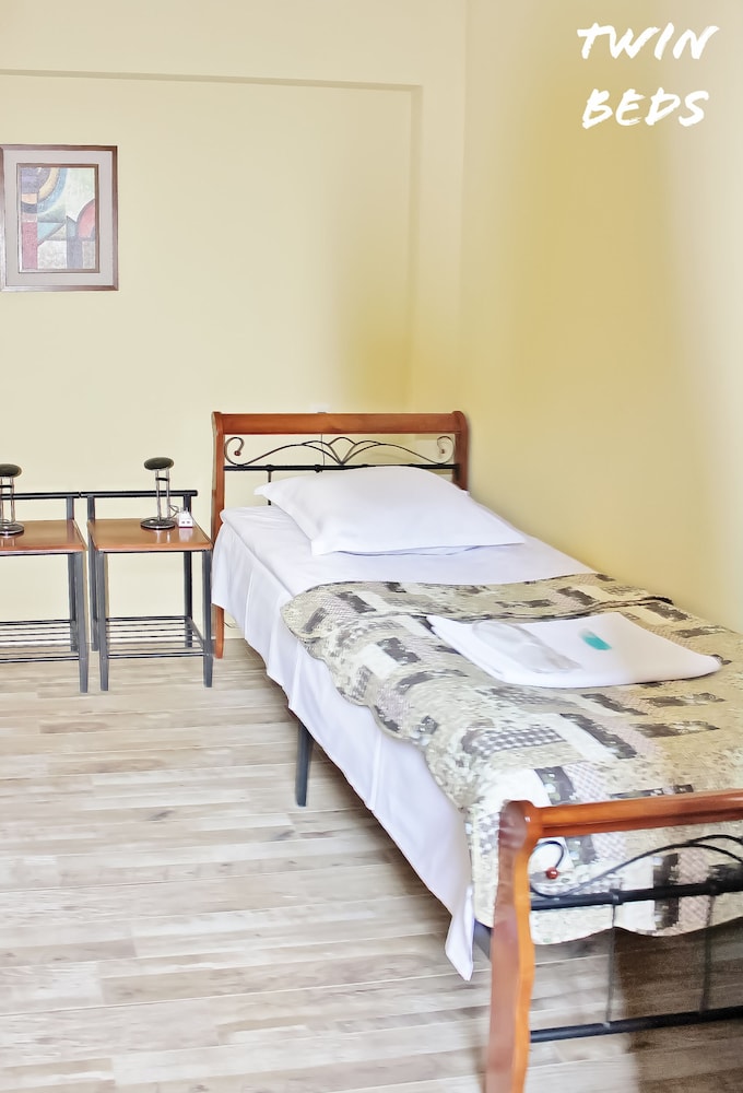 Red Fox Guesthouse