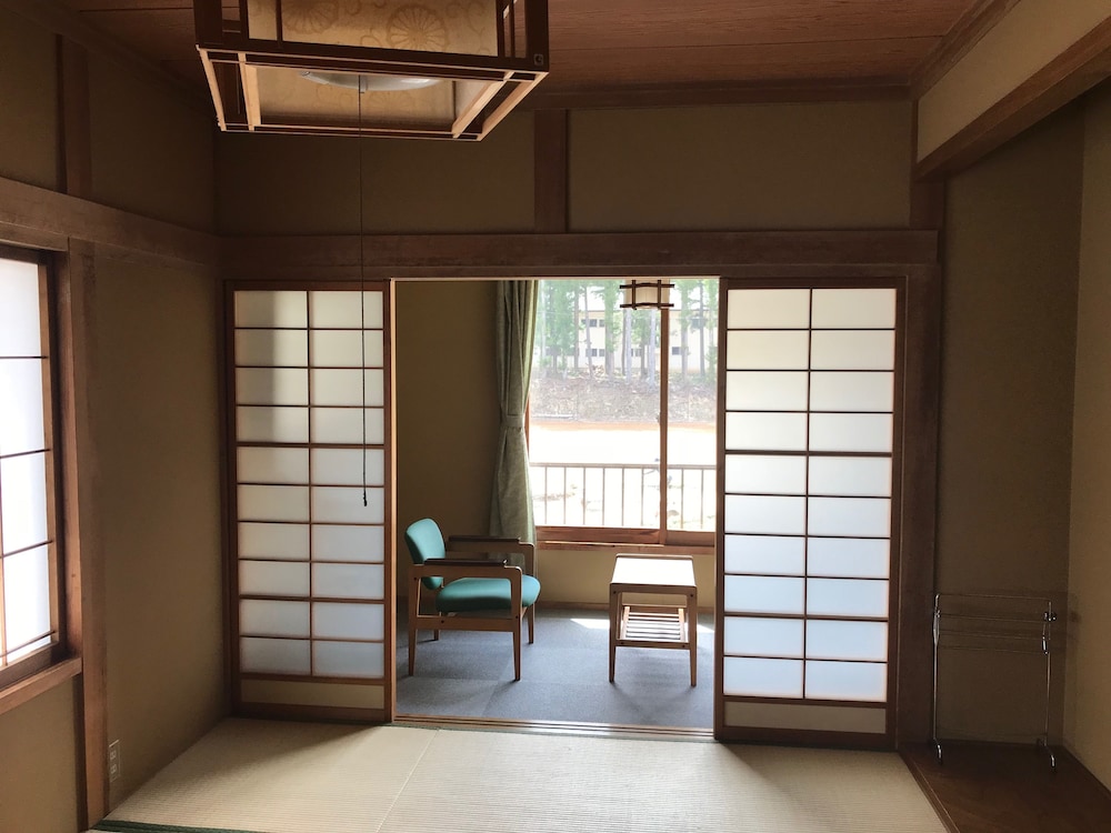 Hakuba Iwatake Lodge Gakuyuso