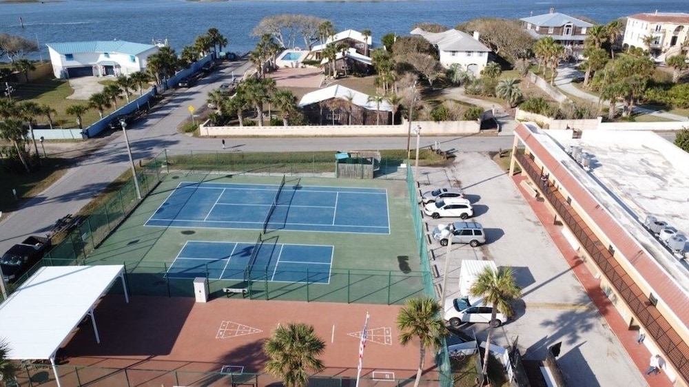 Pelican Inlet C119, Near Beach: Pool & Tennis 2 Bedroom Condo