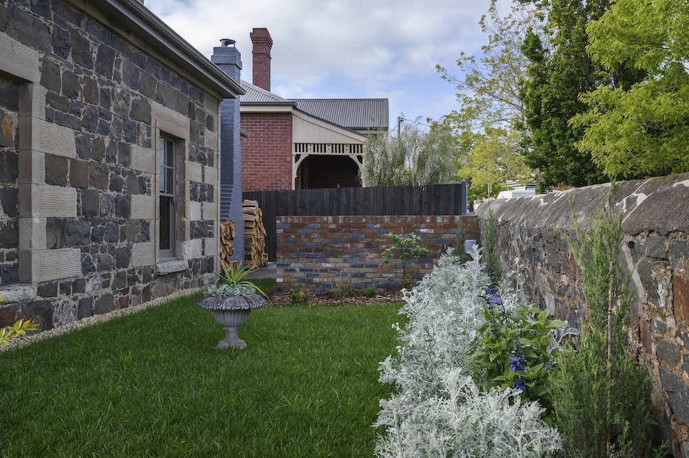 Photo 27
