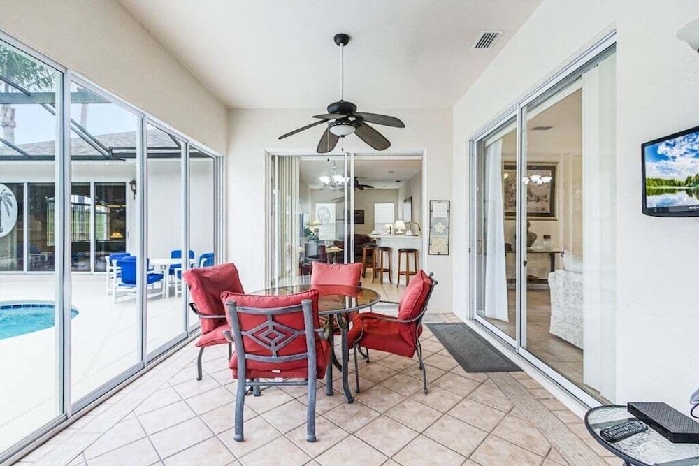 4 Bed Pool Home, Pool Table & More 4 Bedroom Villa