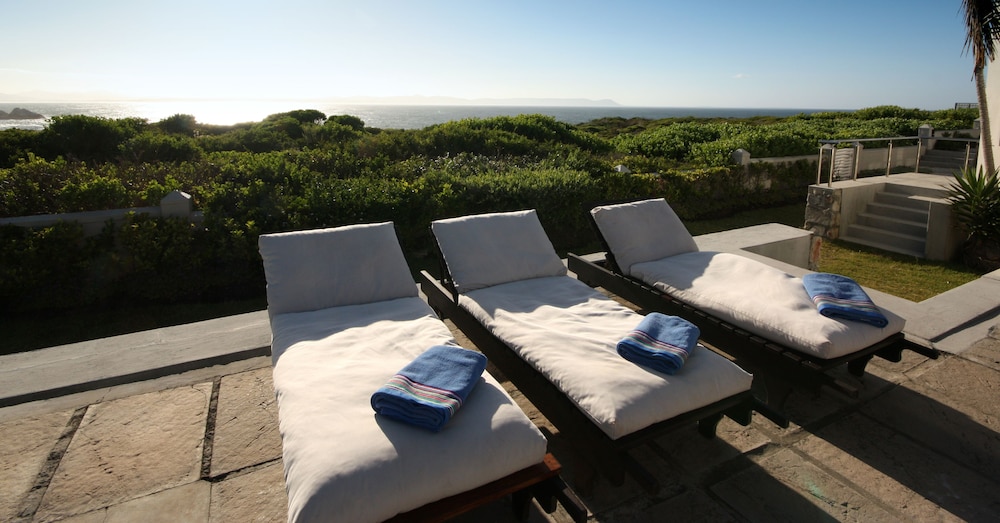 Ocean Eleven Guest House