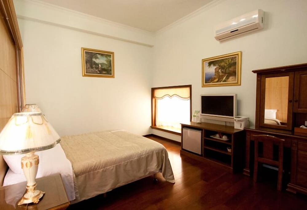 Aurora B&B