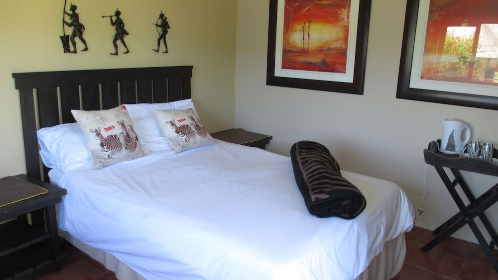Aloe and Elephant Lodge