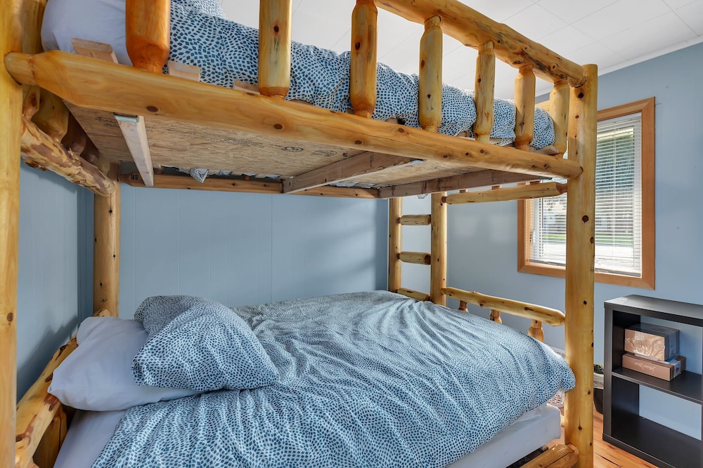 Rizzy's on the Lake - Property Image 56