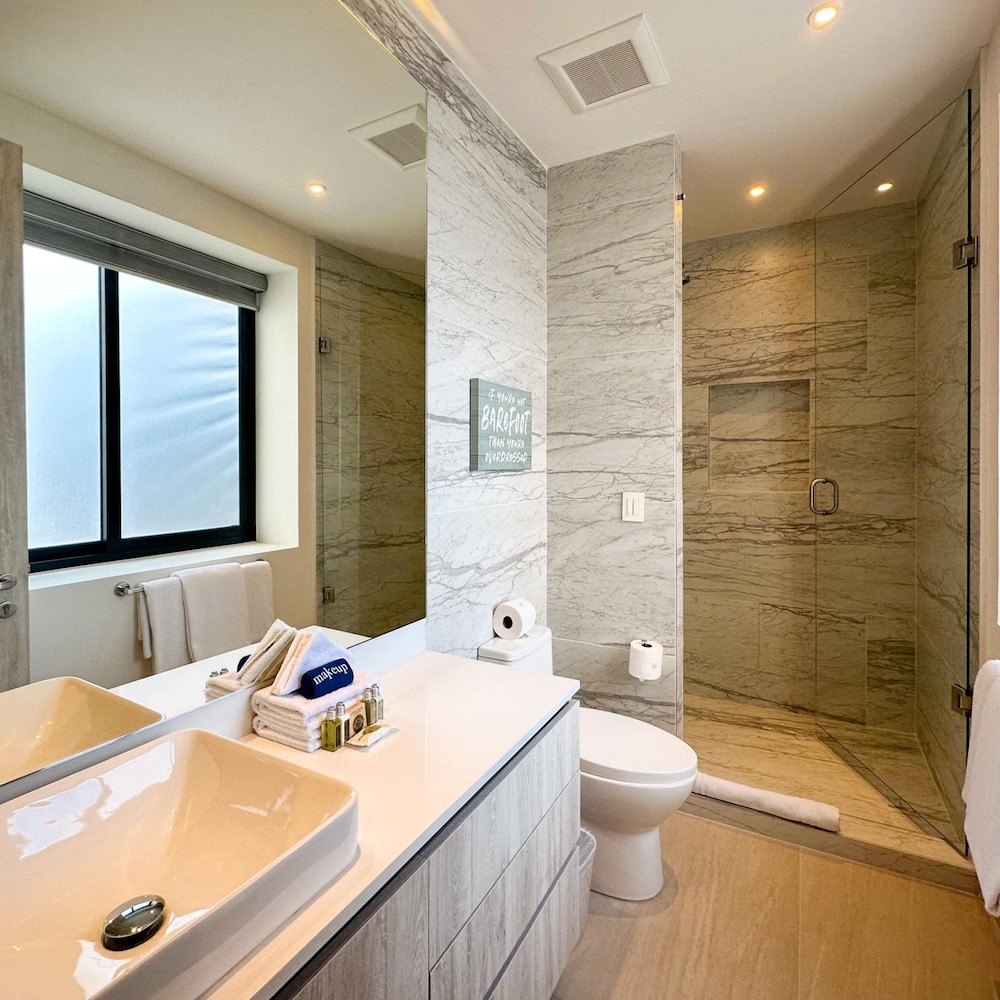 New 3BR Ground Floor Las Palomas Condo