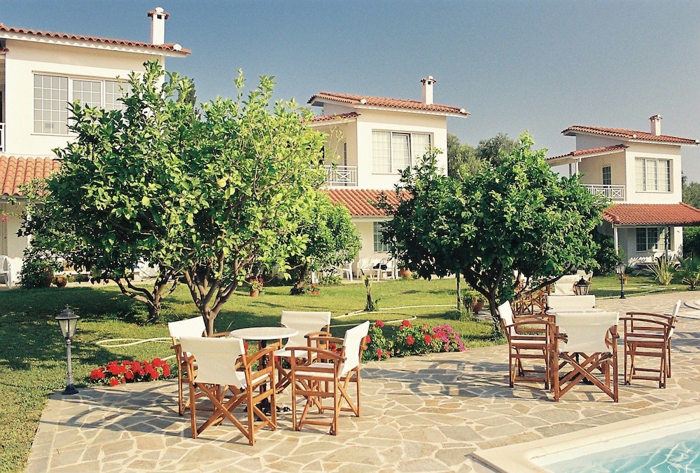 Nicolas Village Club