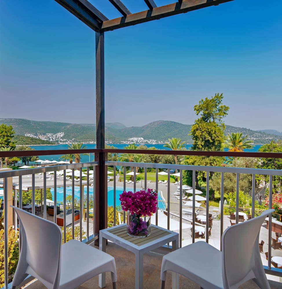 DoubleTree by Hilton Bodrum Isil Club Resort - ULTRA HER ŞEY DAHIL - Image 45