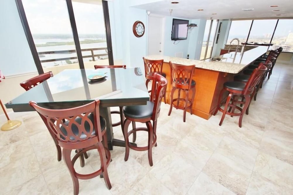 Ashley Penthouse 4