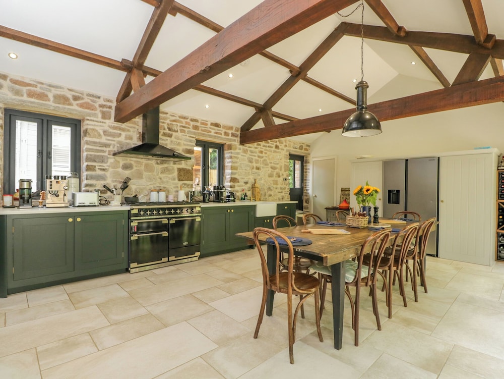The Ivy Barn