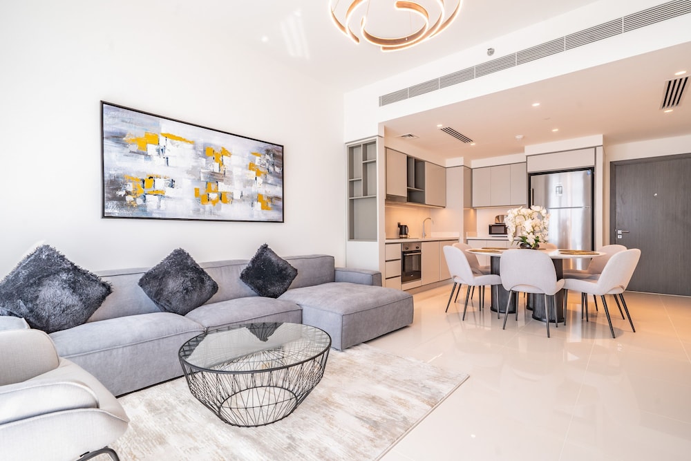 Dubai Harbour- Sunrise Bay 1 602