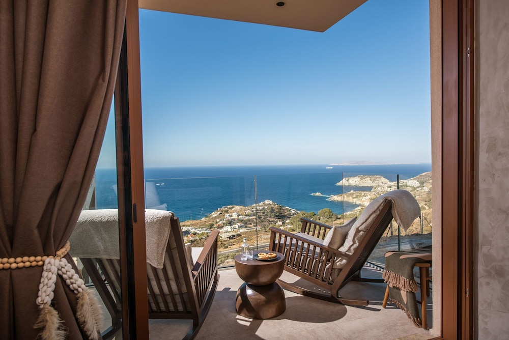 Villa Helios - Elevate Your Senses