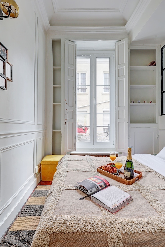 Chic 1BR Flat - Le Marais Charm