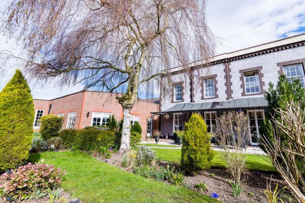 Rossett Hall Hotel