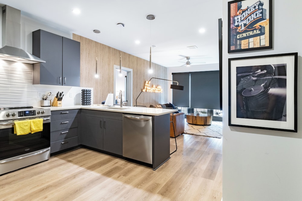 The Odyssey Apartments – by AvantStay Designer Stay in Midtown