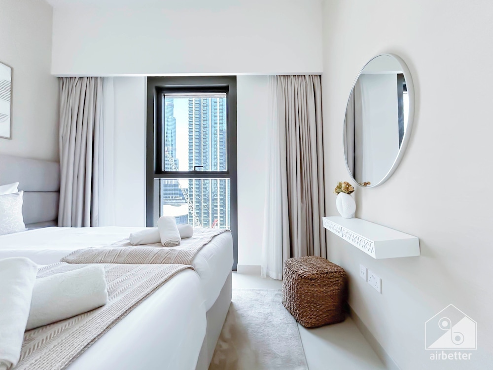 Exclusive Burj Crown 4b Balcony Burj Khalifa View