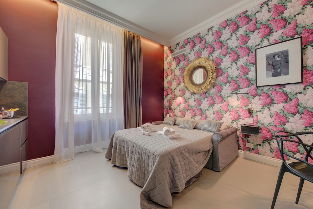Boutique Central Ornella view 3