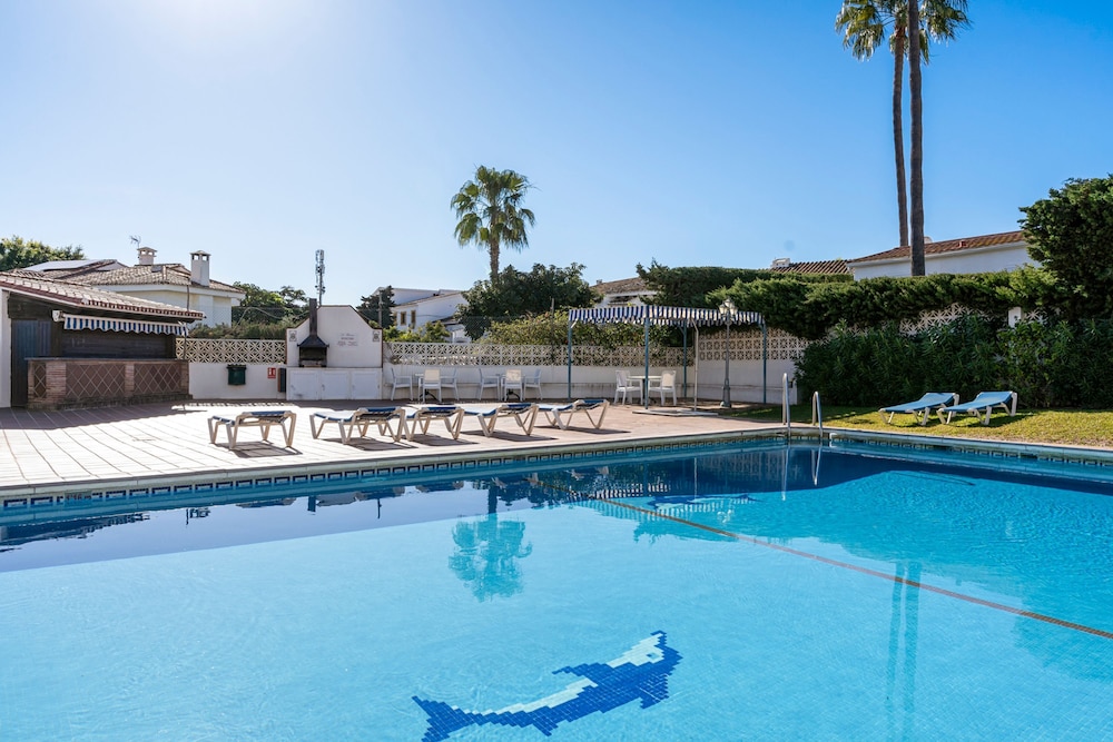 Blue Pearl Apartment Old Town Fuengirola Ref 24 by Costarentals - Ref 24