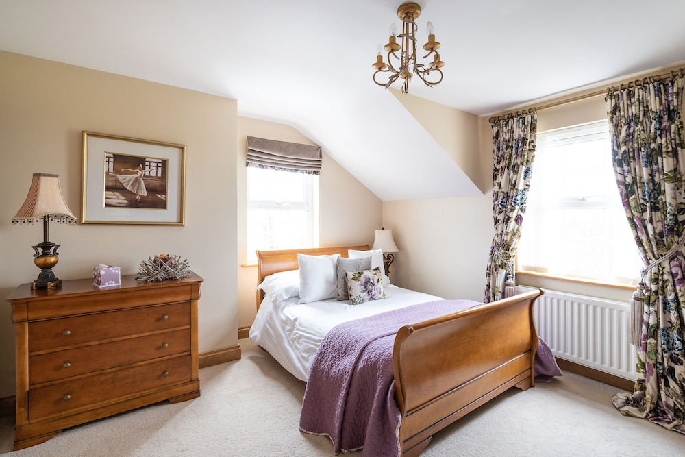 Drum Manor view 4