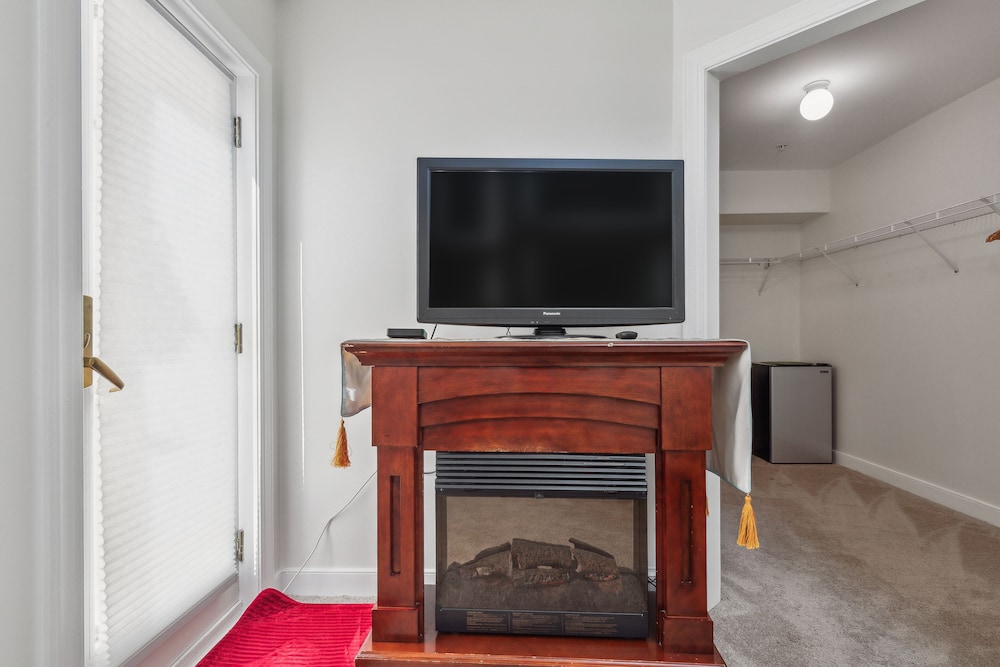 Columbia Vacations - The Columbia Inn at Peralynna Manor - Property Image 71