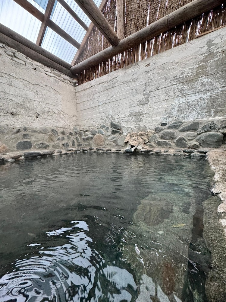 Arashan Hotel
