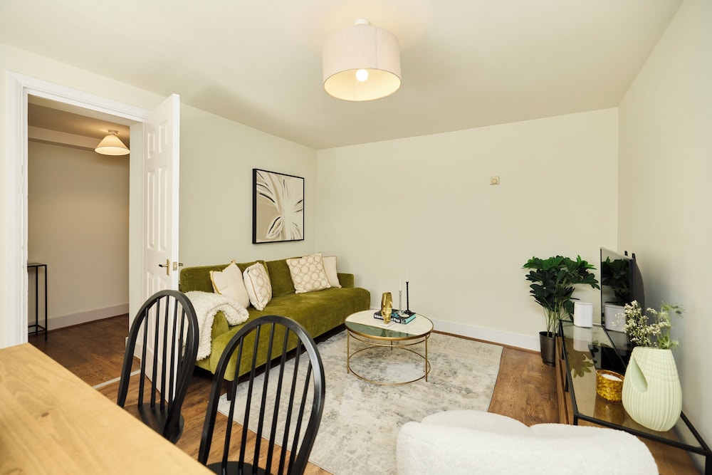 The Archway Garden Flat