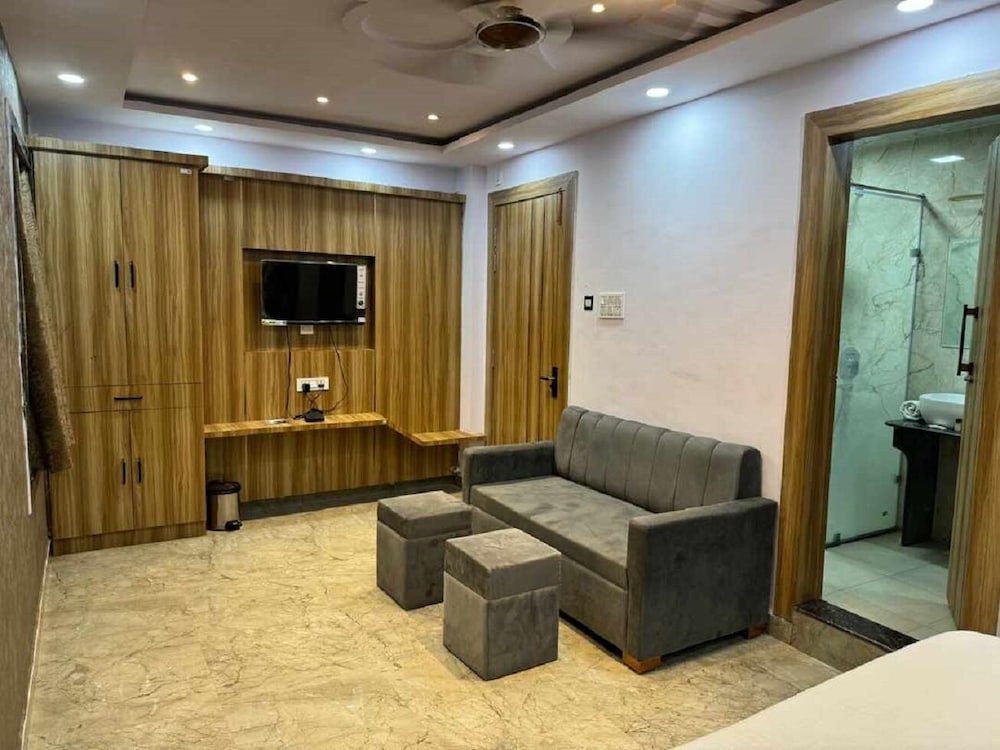 Hotel Maa Parvati Residency - Chitrakoot