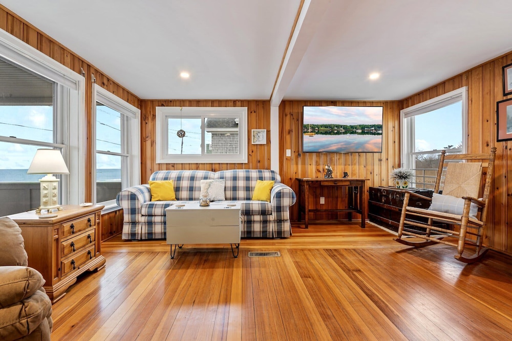 Oceanfront Front Porch Back Deck Kitchen