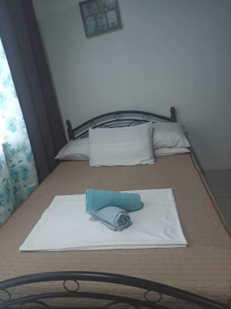 ANGEL ROOM HOMESTAY AT KASSEL RESIDENCES view 3
