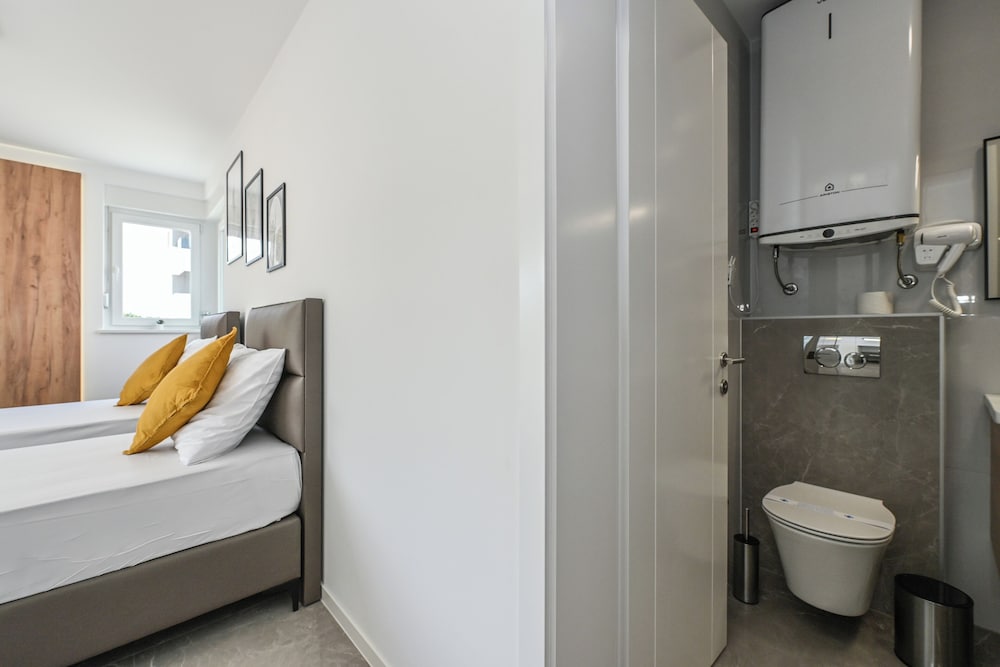 Nova Luxury Residence apartment with private heated pool