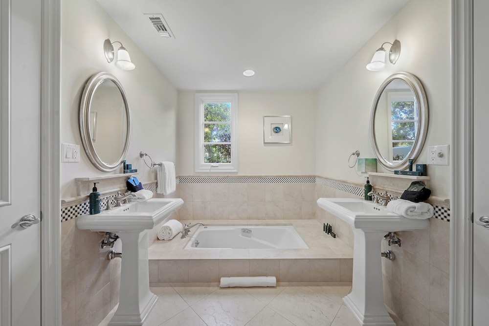 Savona Sanctuary Estate