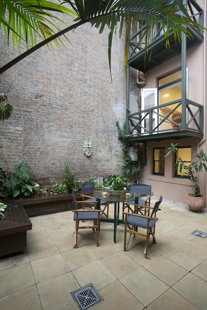Family Terrace Home Close to Oxford Street